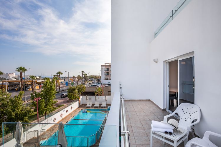 Nirvana Suites - Suites