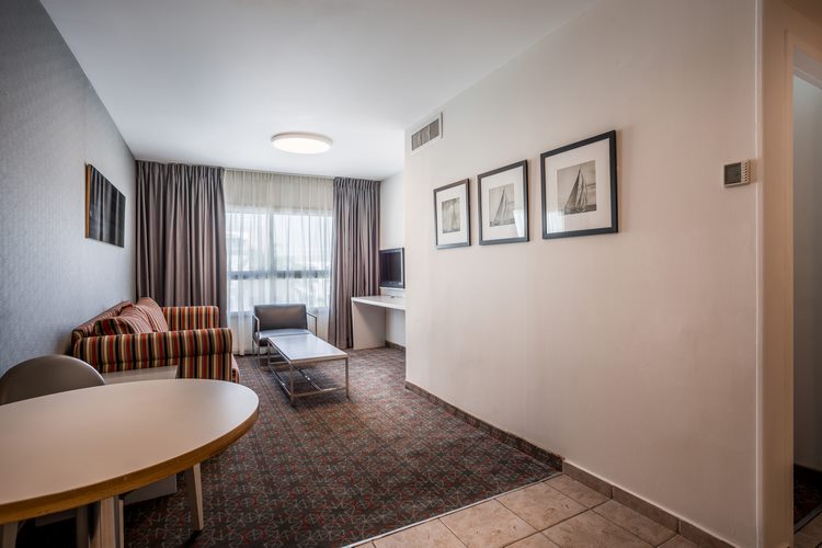Nirvana Suites - Suites