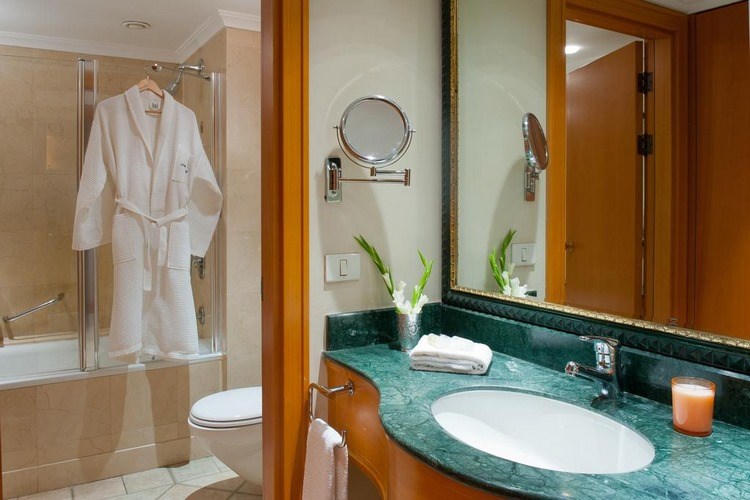 Deluxe suite