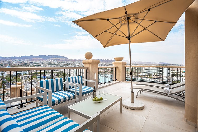 Sheba Suites with square Jacuzzi